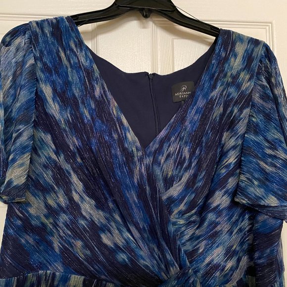 Adriana Pappell Plus Size Short Flutter Sleeve Surplice Gown 22W - Picture 6 of 6